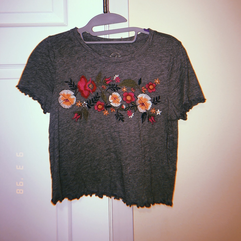 Hollister lettuce edge embroidered shirt